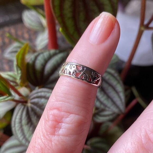 Elephant Sterling Silver Toe Ring - Picture 4 of 5